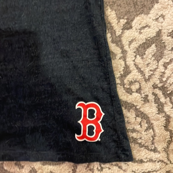 Last Day 🎁

Boston Red Sox genuine merchandise by campus lifestyle - Picture 3 of 5